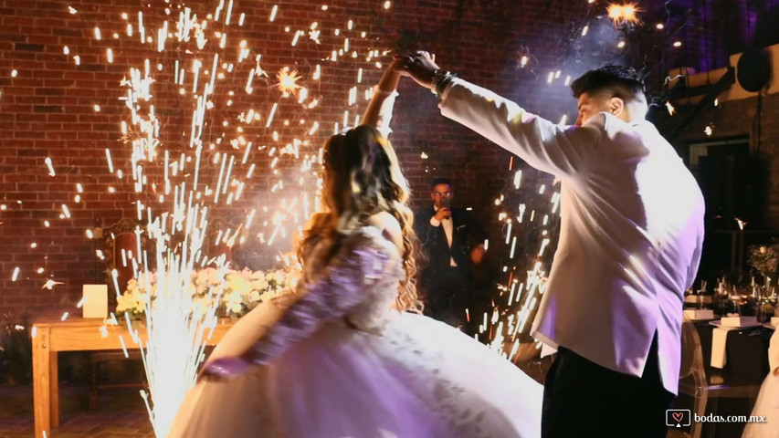 Eliana y Osvaldo highlight 