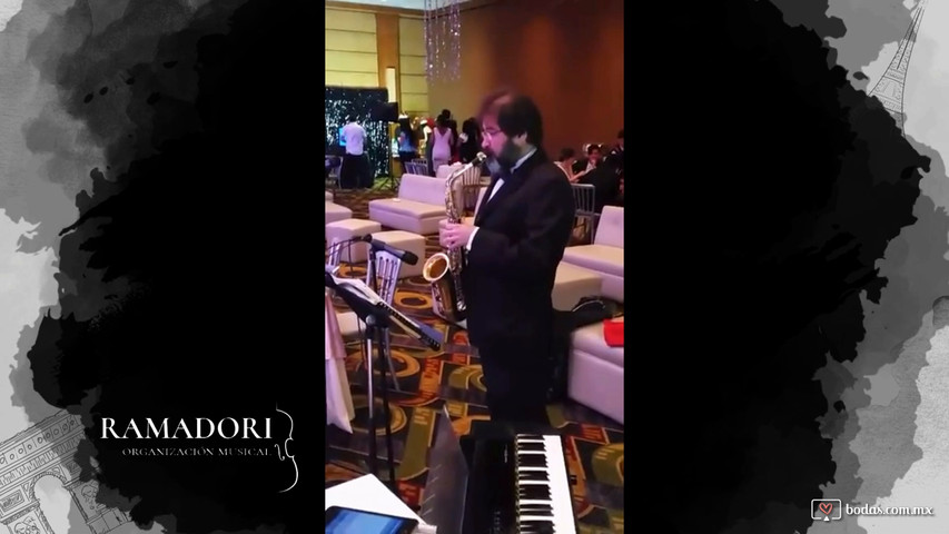 Saxofón con secuencias
