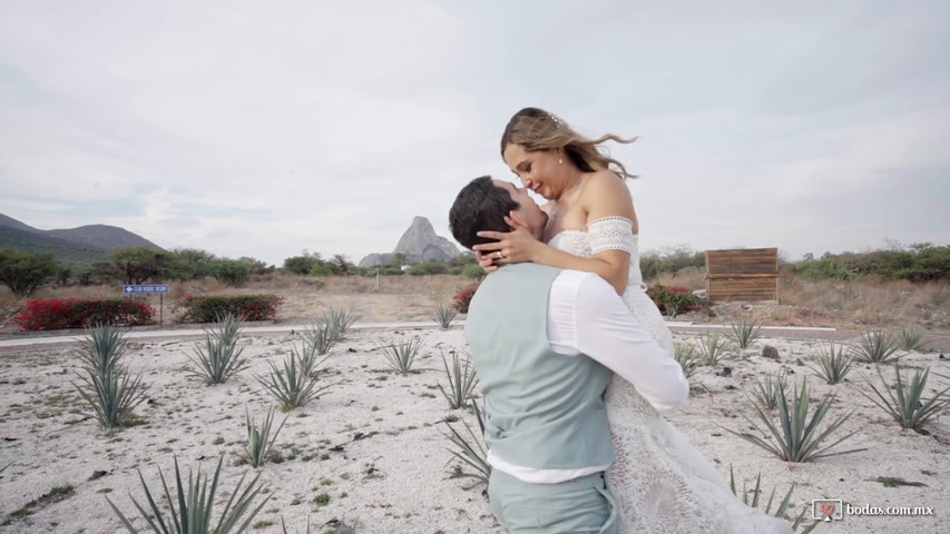 ¡Bernal, donde el amor vibra fuerte!