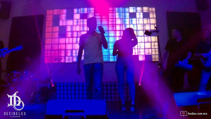Reggaeton Banda Decibeles