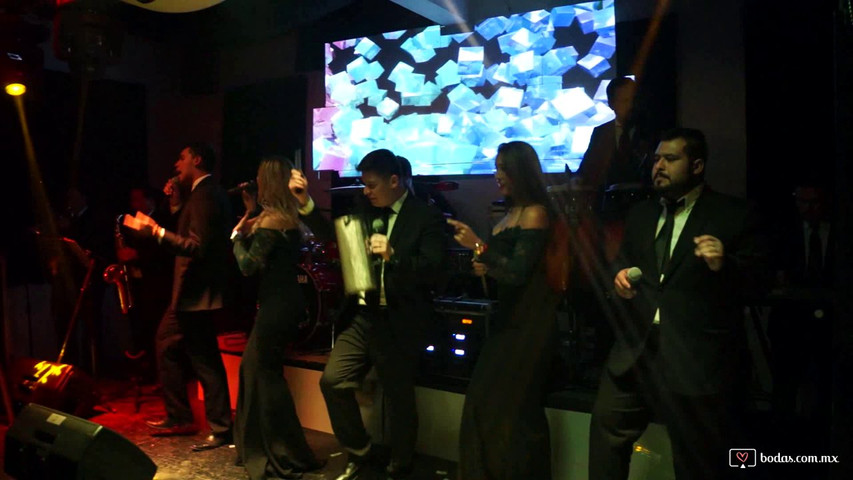 Decibeles Liveshow - Banda & DJ