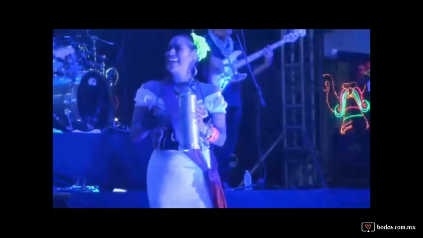 Solo de sax con Lila Downs