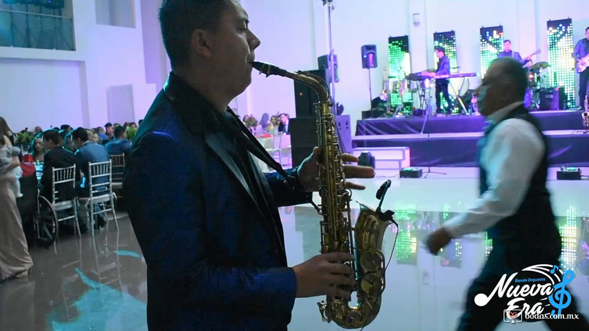 ¡El Sax Show dará el toque elegante!