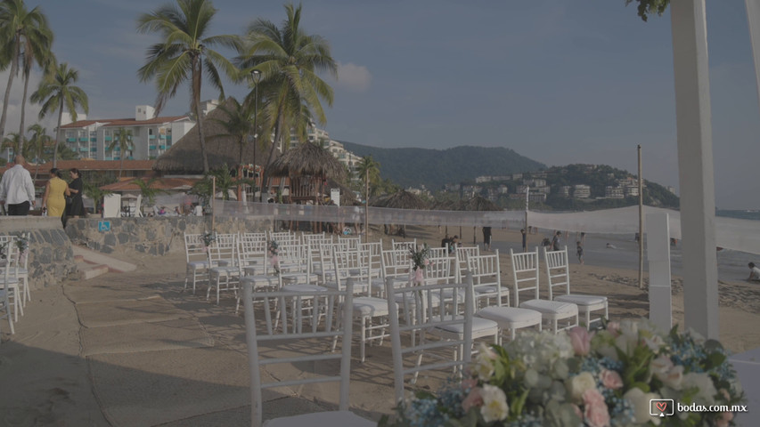 Blanca & Gisela | Boda en la playa 