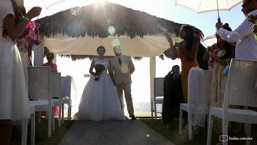 Elizabeth y Gerardo en Puerto Vallarta