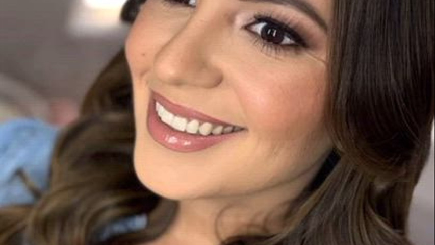 Maquillajes y Peinados Sociales 