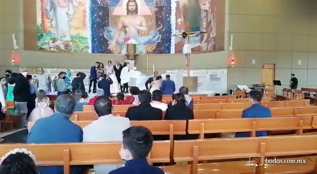 Saxofón en ceremonia religiosa 