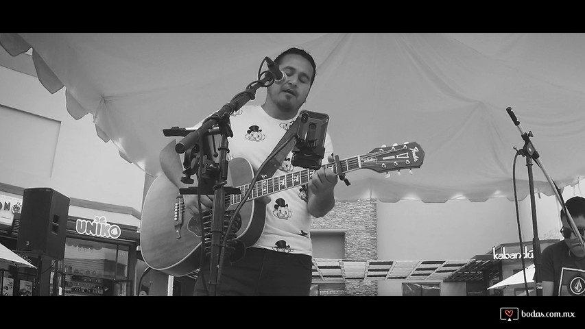 Oscar Serrano Acústico