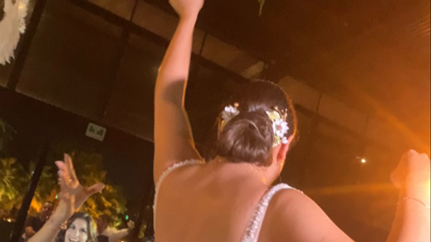 LANZA EL RAMO LA NOVIA SALON SLP