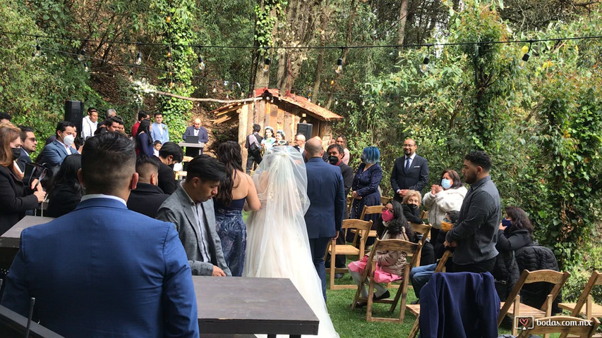 Entrada de los novios