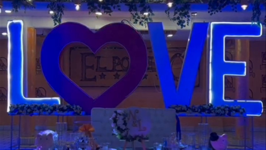 MESA BROADWAY PARA NOVIOS