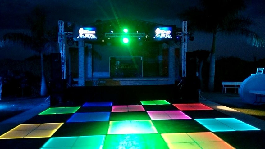 Luz, sonido y pista de baile