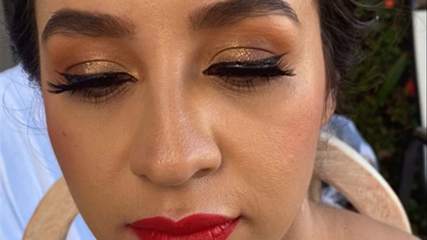 Maquillaje y peinado social 