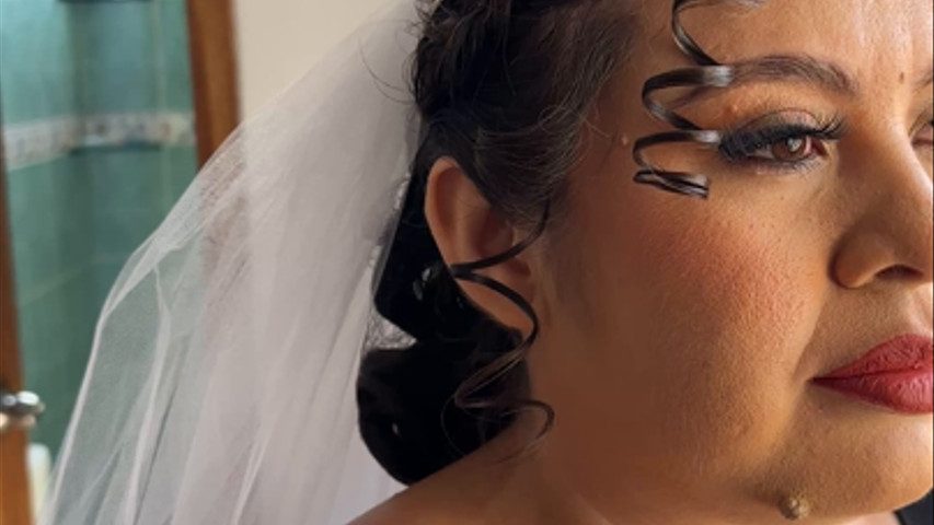 Maquillaje y  peinado 