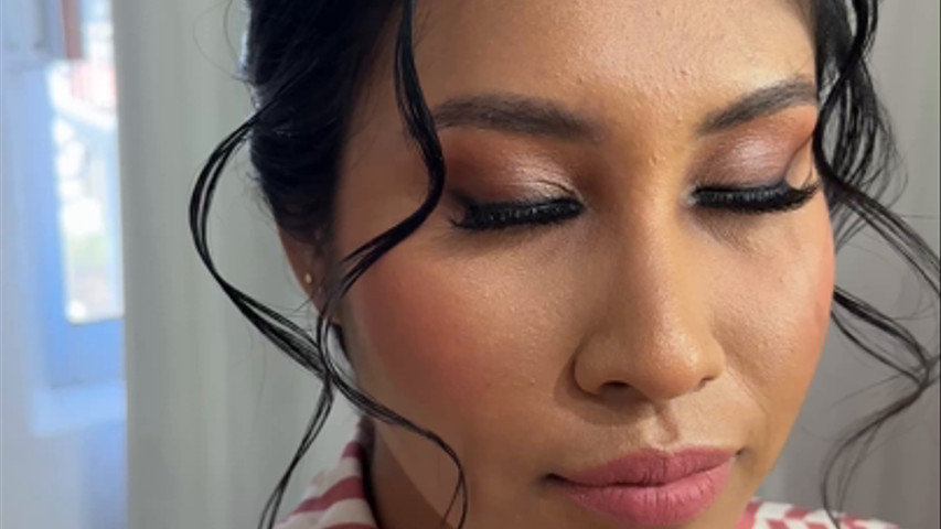 Maquillaje  & peinado 