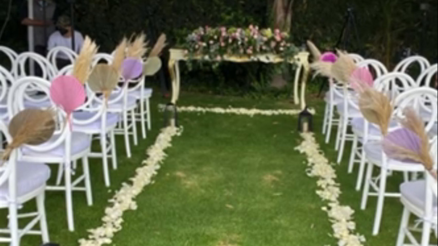 Boda civil y mesa para novios 