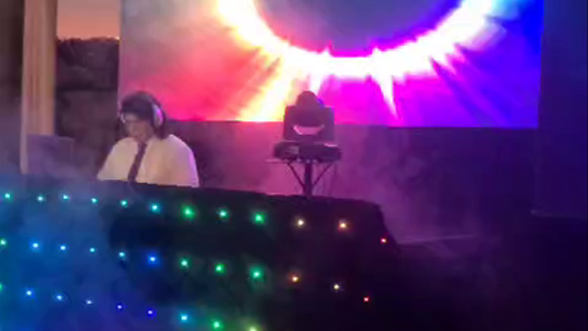 DJ PANTALLA PIXEL TEMA