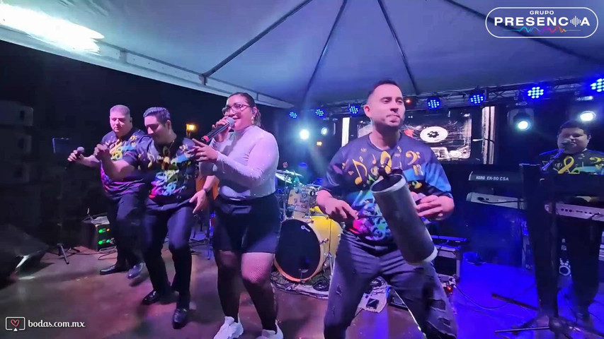 Ofrecemos un espectáculo en vivo de alta calidad