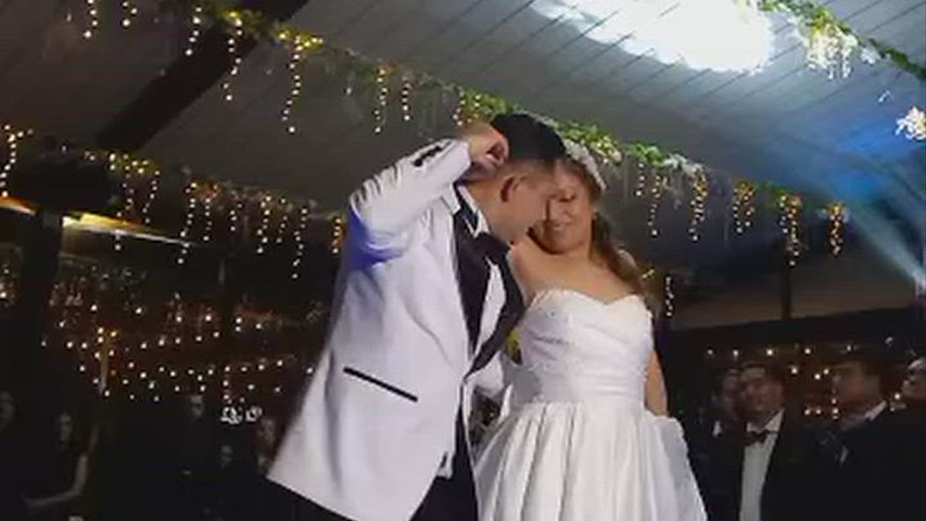 Que vivan los novios!