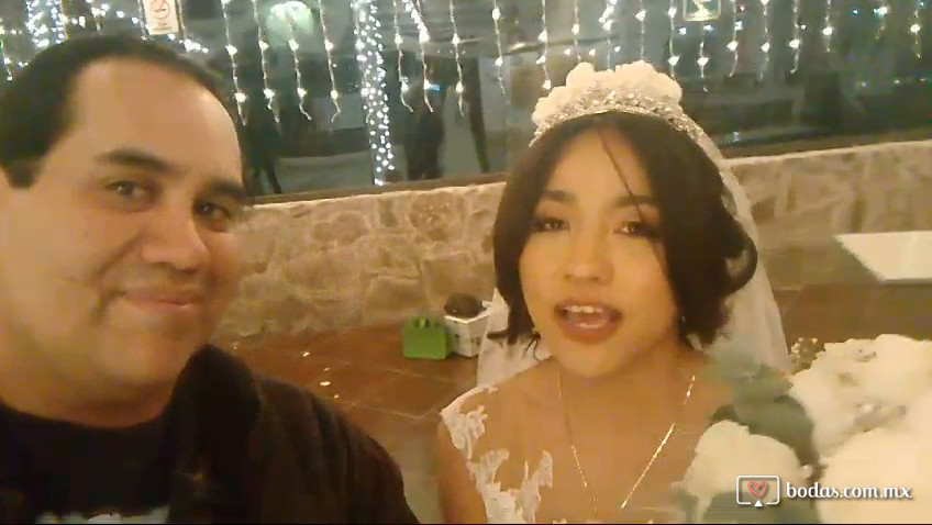 Una novia feliz