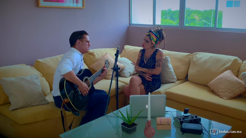 Lester Franco & Priscila Lunar - I Try (Acoustic Duo)