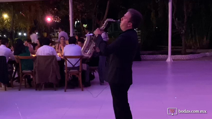 Saxofón