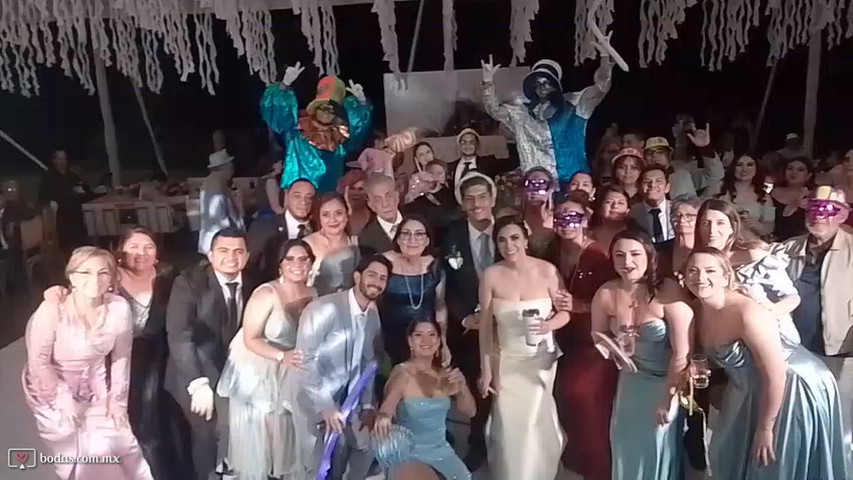 Arriba los Novios