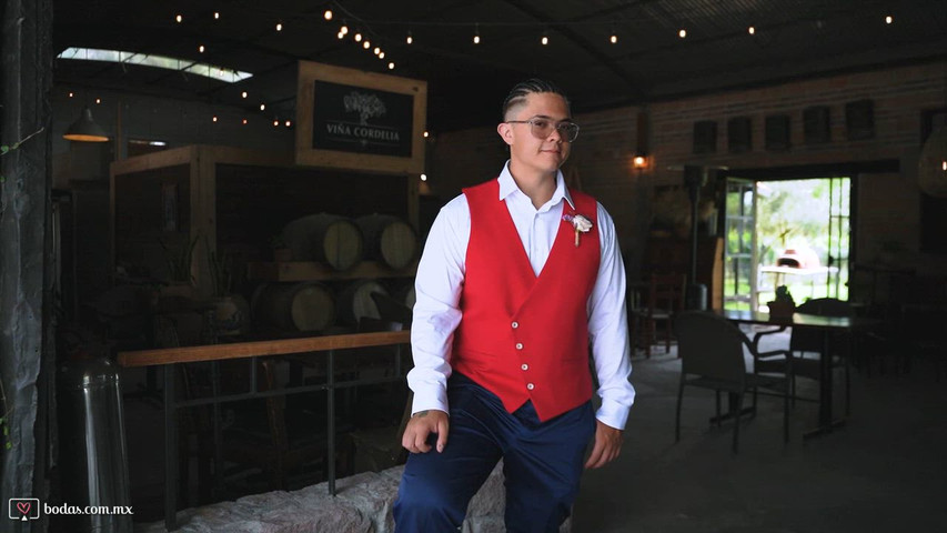 Vania & Donaldo - Short Video