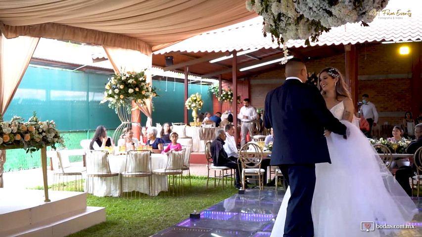Nicole & Eduardo