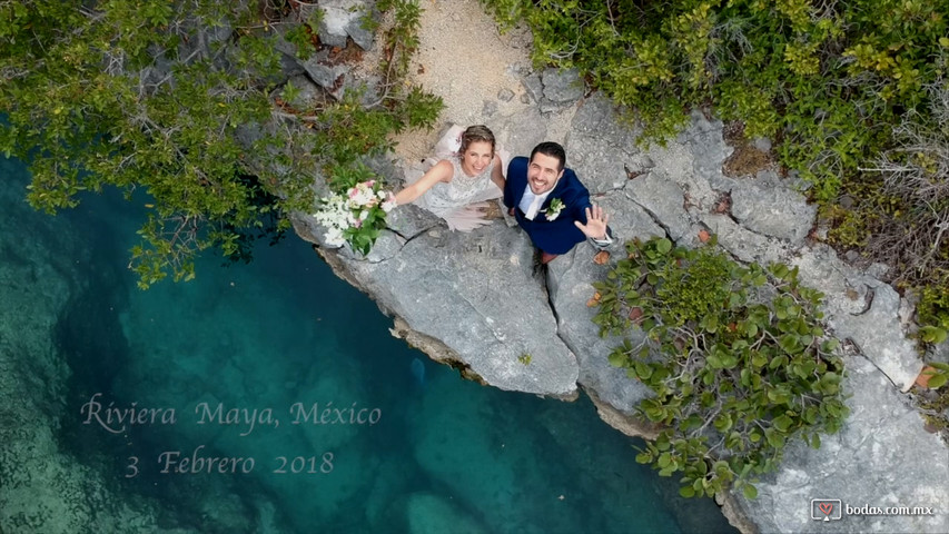 Sophie & Rodrigo Punta Venado Tulum