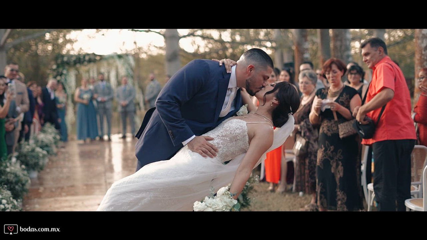 CLAUDIA & ALEJANDRO