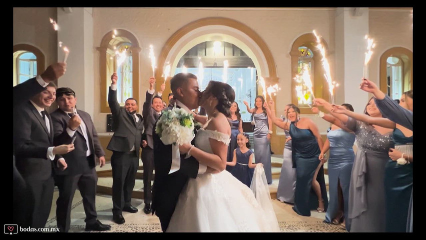 Valeria & Ray