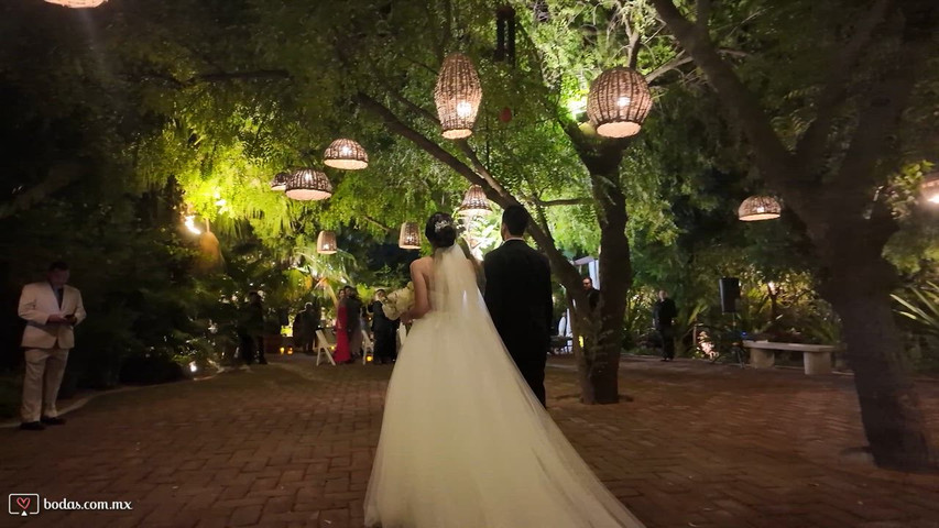 Liz & Esteban
