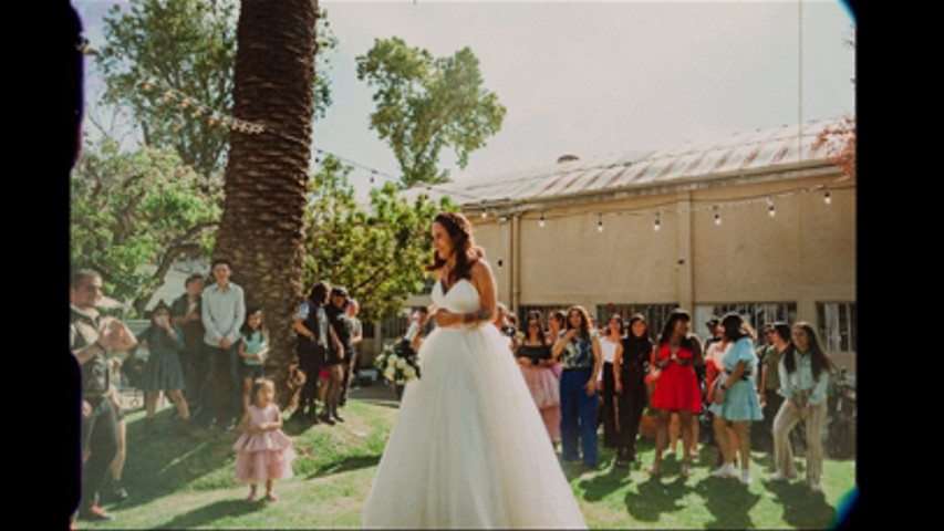 Bouquet toss