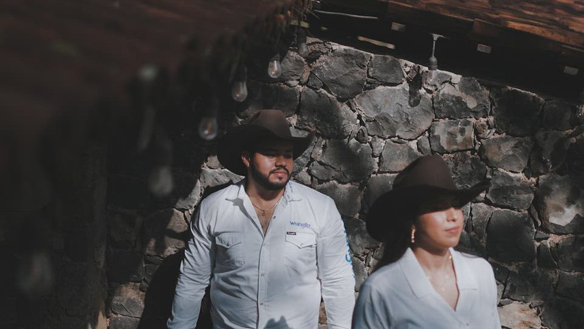 FRANCIS & ALEJANDRO