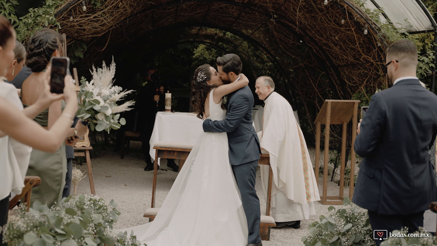 Wedding at Tepoztlán