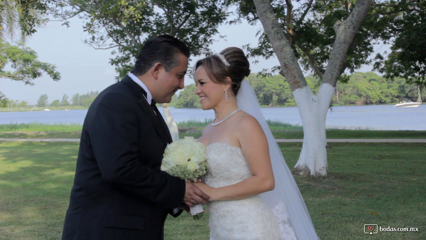 Alejandra y Juan Manuel highlight